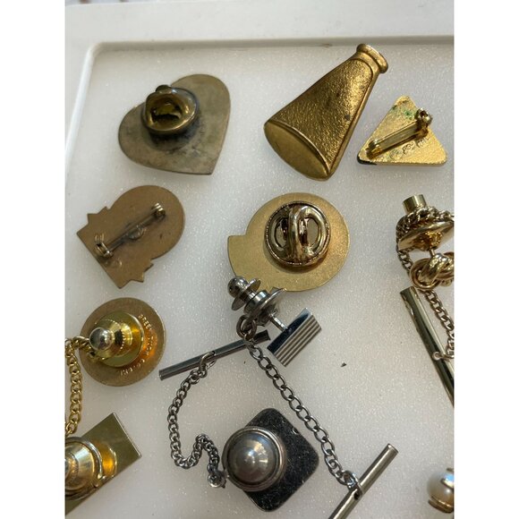 Vintage Collectible Pin & Fob Lot - Military Union Figural Awards & More Assorte - Picture 12 of 16